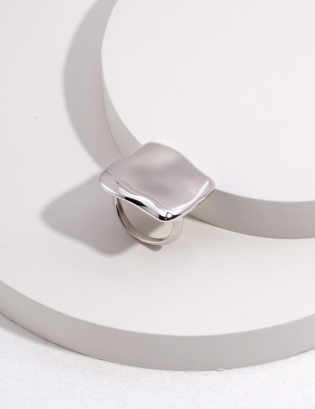 Exaggerated Square Concave-Convex Ring – Sculptural Elegance in Gold Vermeil