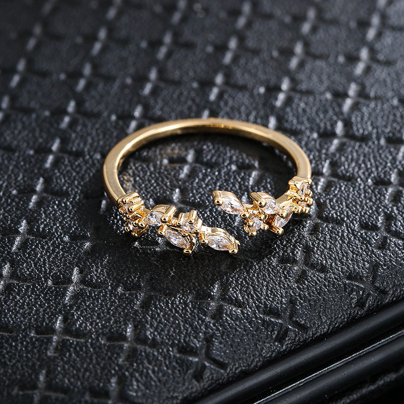 Stunning Zircon Inlaid Adjustable Open Ring – Where Elegance Meets Allure.
