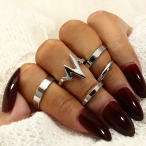ZHEGUOYAOLU 5-Piece Glossy Ring Set – Trendy Women’s Crystal Rings in Gold & Silver