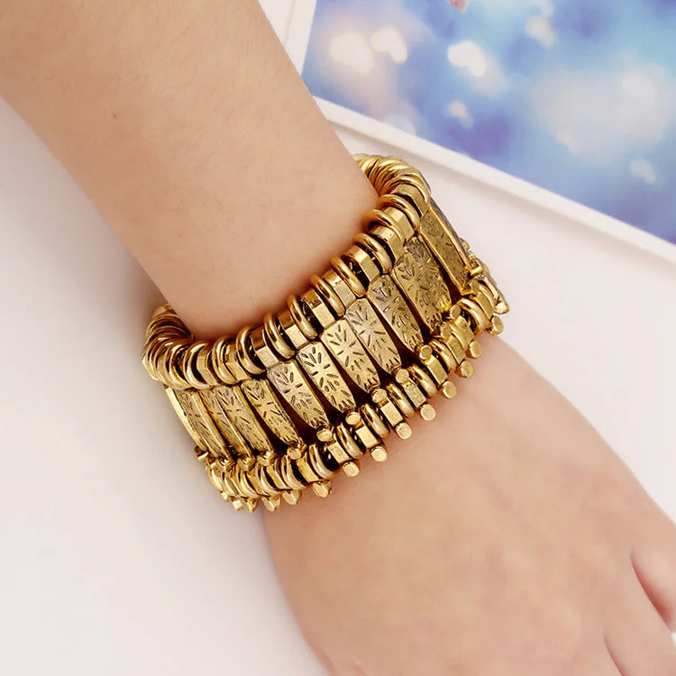 ✨ Bohemian Gypsy Coin Bracelet – Vintage Festival Statement Jewelry with Floral & Tribal Accents, Adjustable Metal Charm for Women