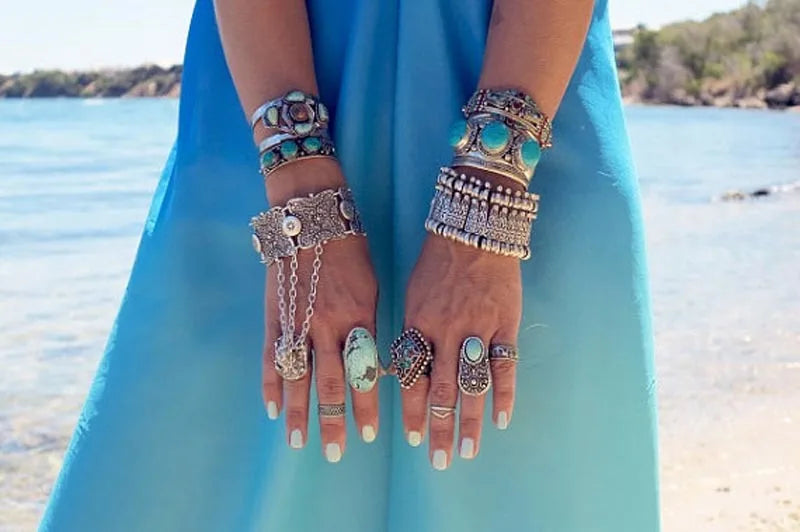 ✨ Bohemian Gypsy Coin Bracelet – Vintage Festival Statement Jewelry with Floral & Tribal Accents, Adjustable Metal Charm for Women