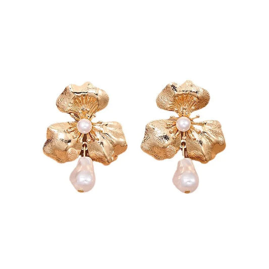 Baroque Pearl Blooms