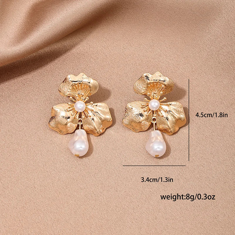 Baroque Pearl Blooms