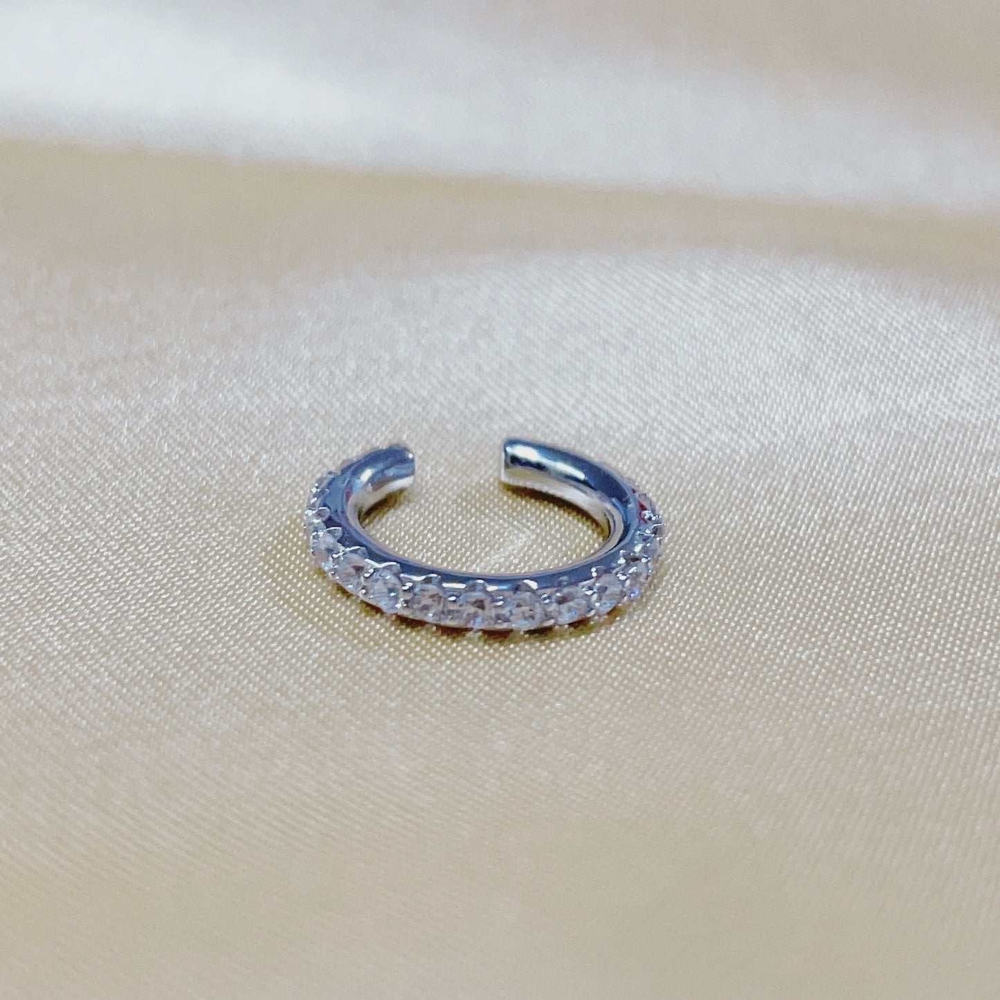 Zircon Inlaid Ear Cuff