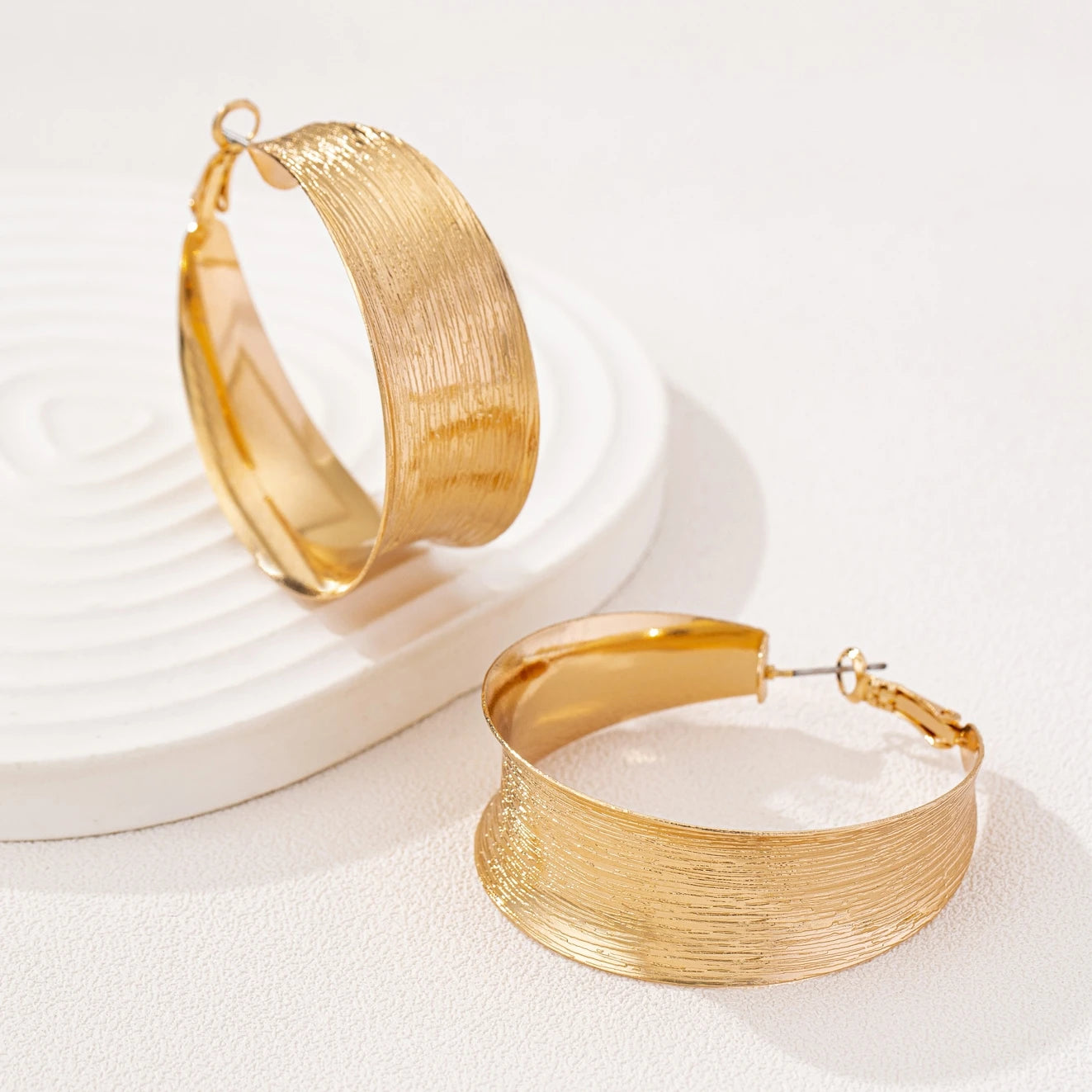 Livia Golden Hoops